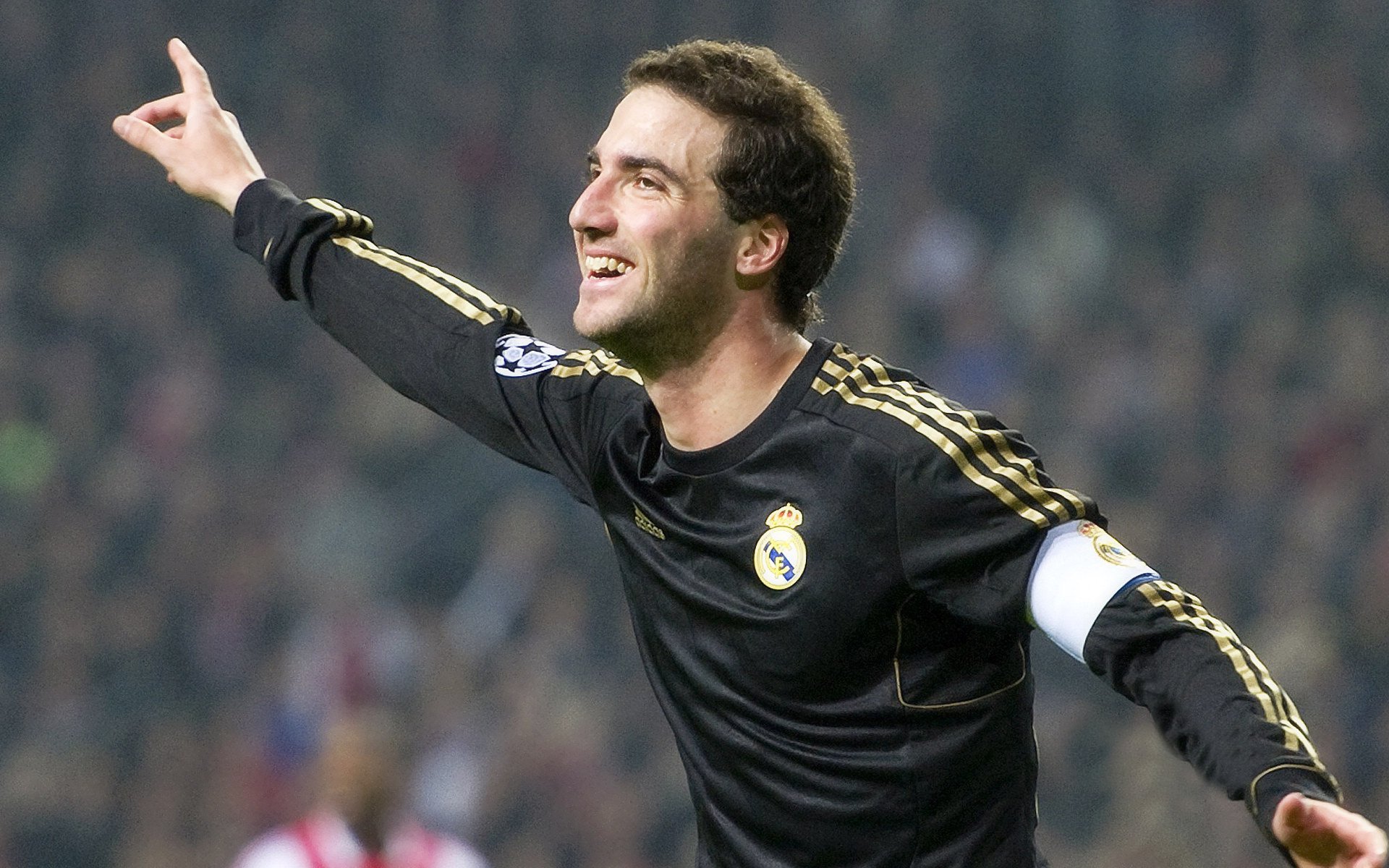 雷霆完胜太阳,范弗利特接管比赛,一场个人英雄主义的完美诠释