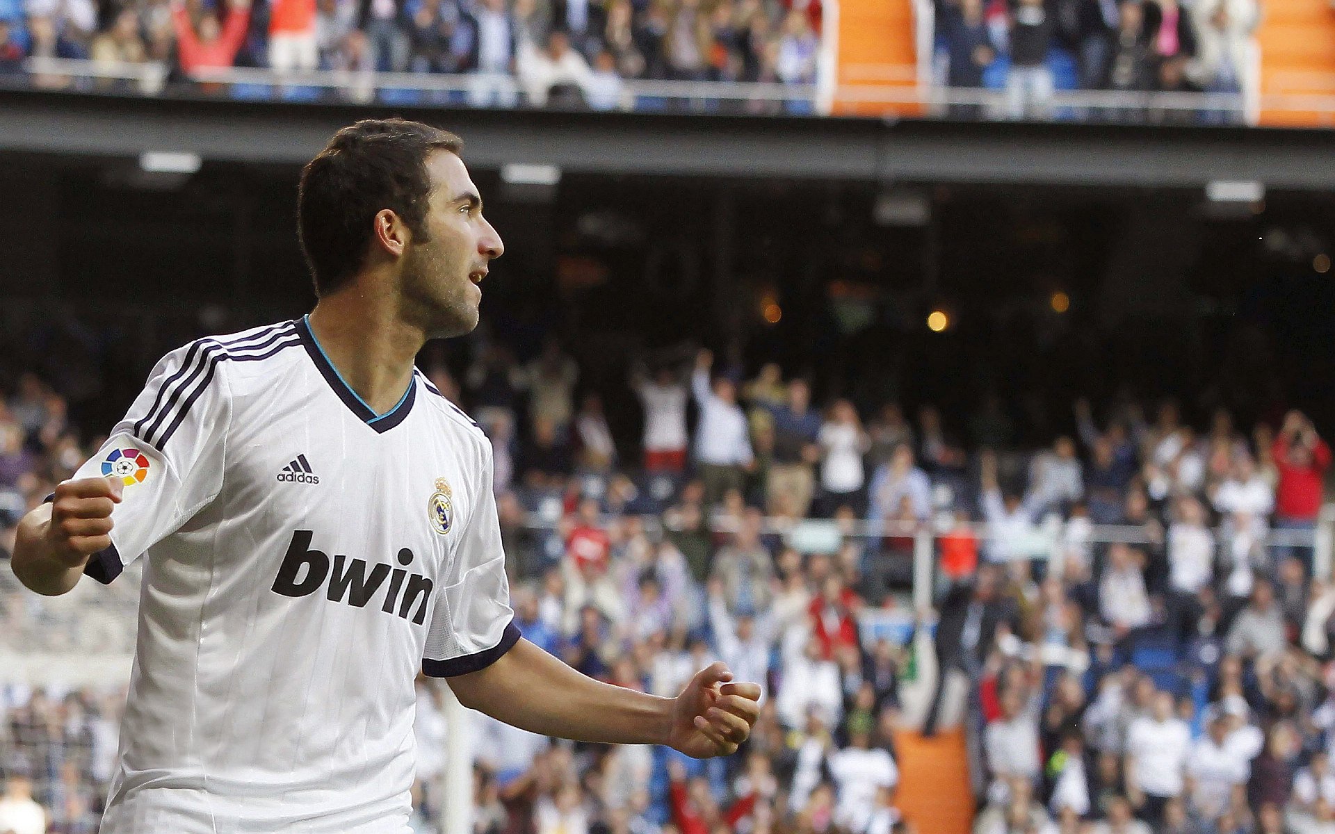 库尔图瓦杀死悬念，韩国压哨绝杀秘鲁—足球世界的两种终局艺术