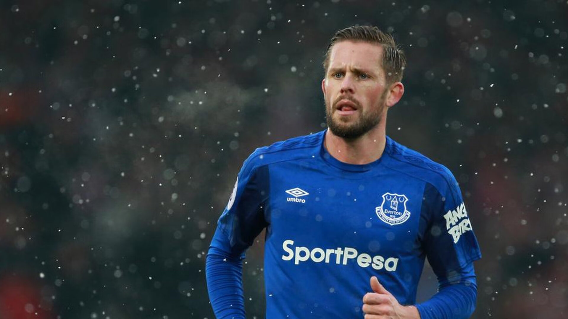 广厦队击溃爵士，哈利伯顿贡献制胜表现