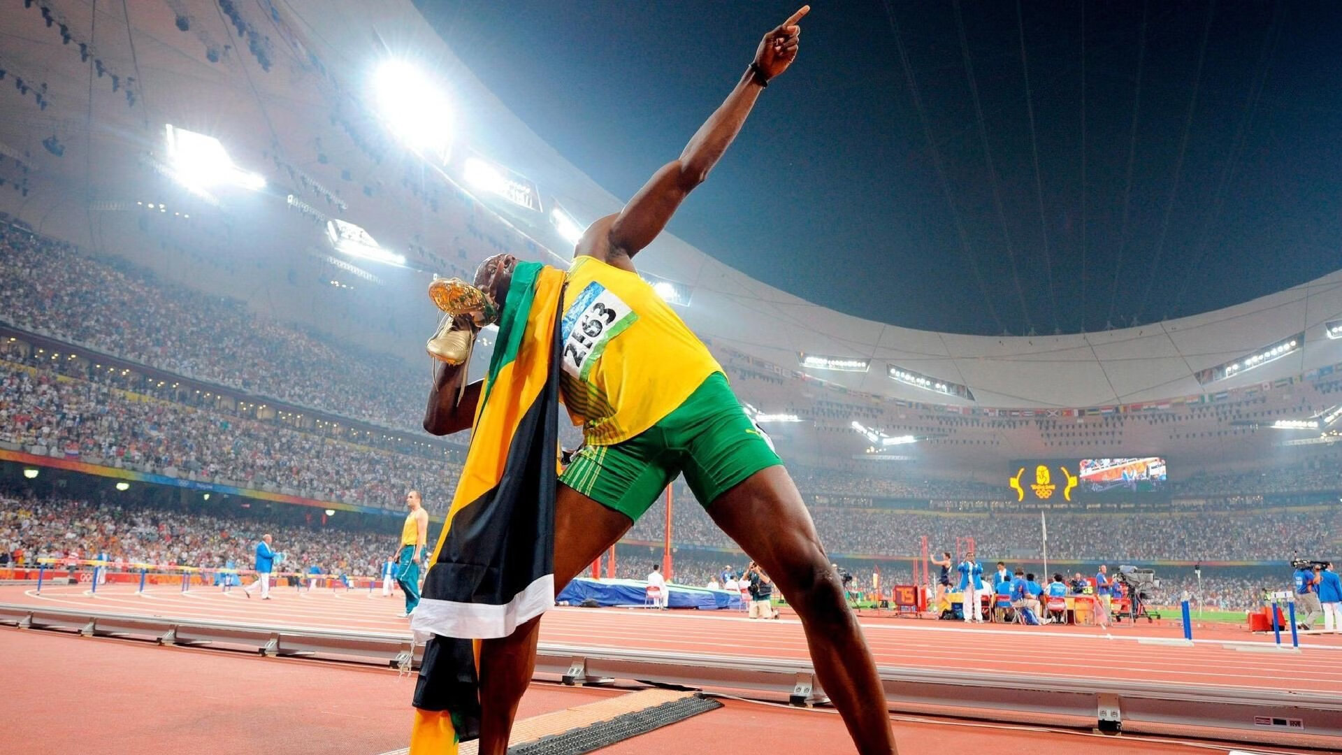 德甲争冠战焦点战，卡塔尔掀翻摩纳哥，足球世界的多元碰撞